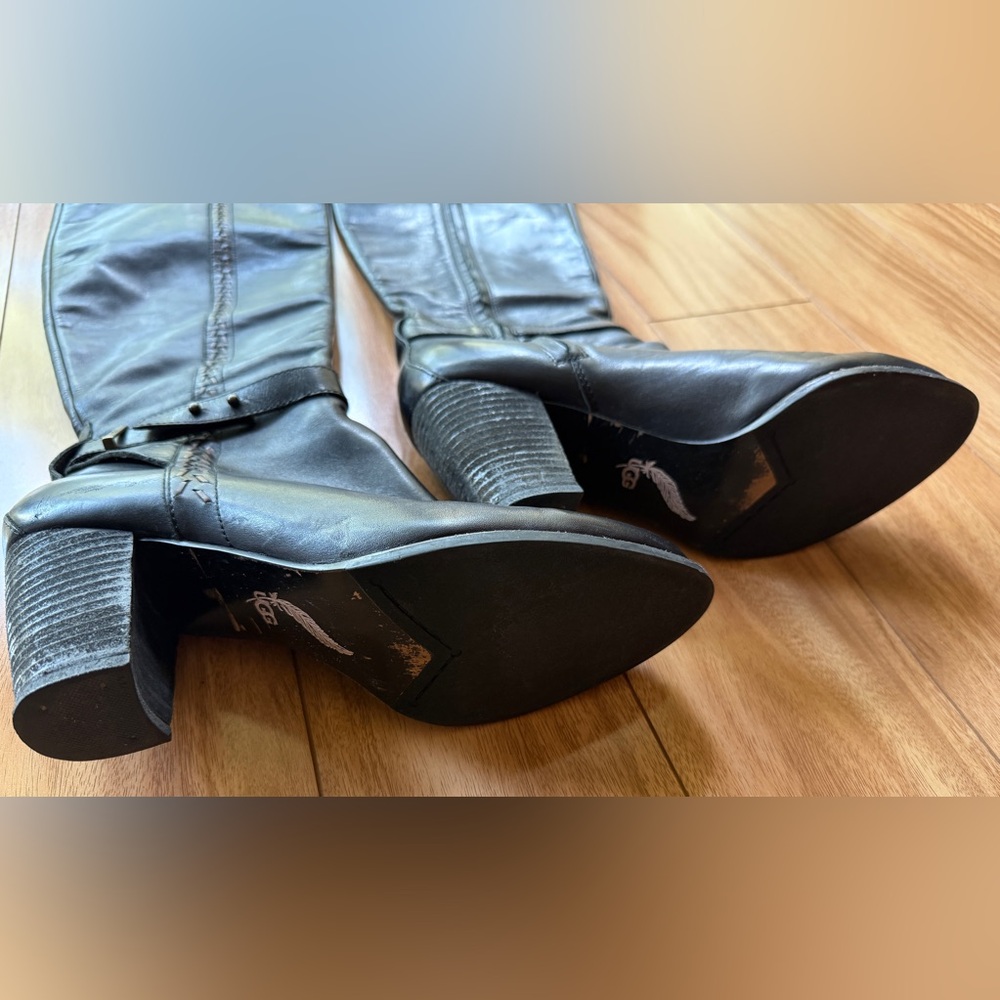 UGG Leather Claudine Tall Boots 1005663, 8.5 black - Picture 5 of 6